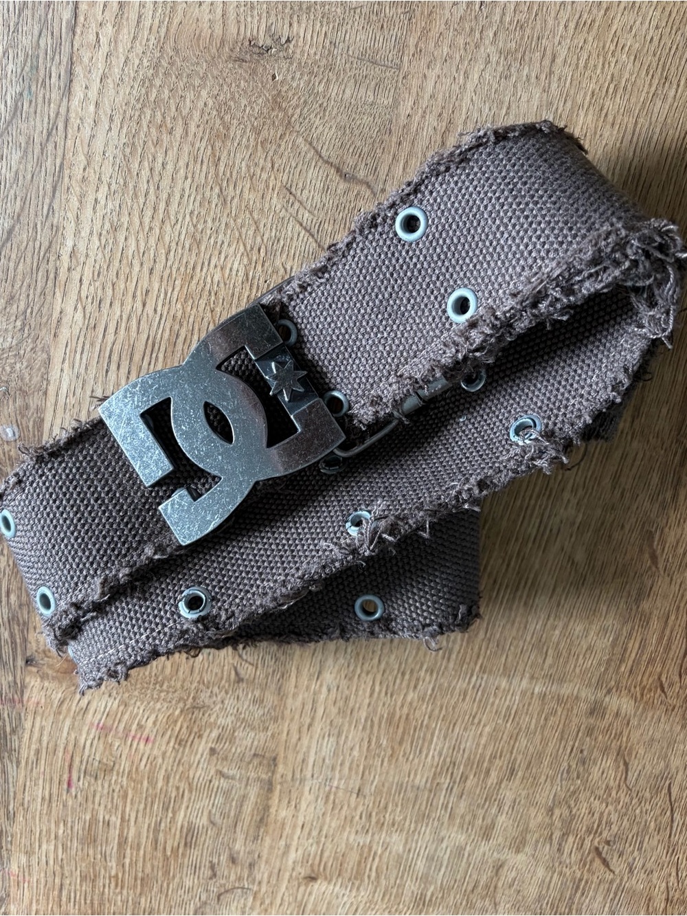 Vintage Y2K DC Shoes Distressed Canvas Grommet Belt - Brown